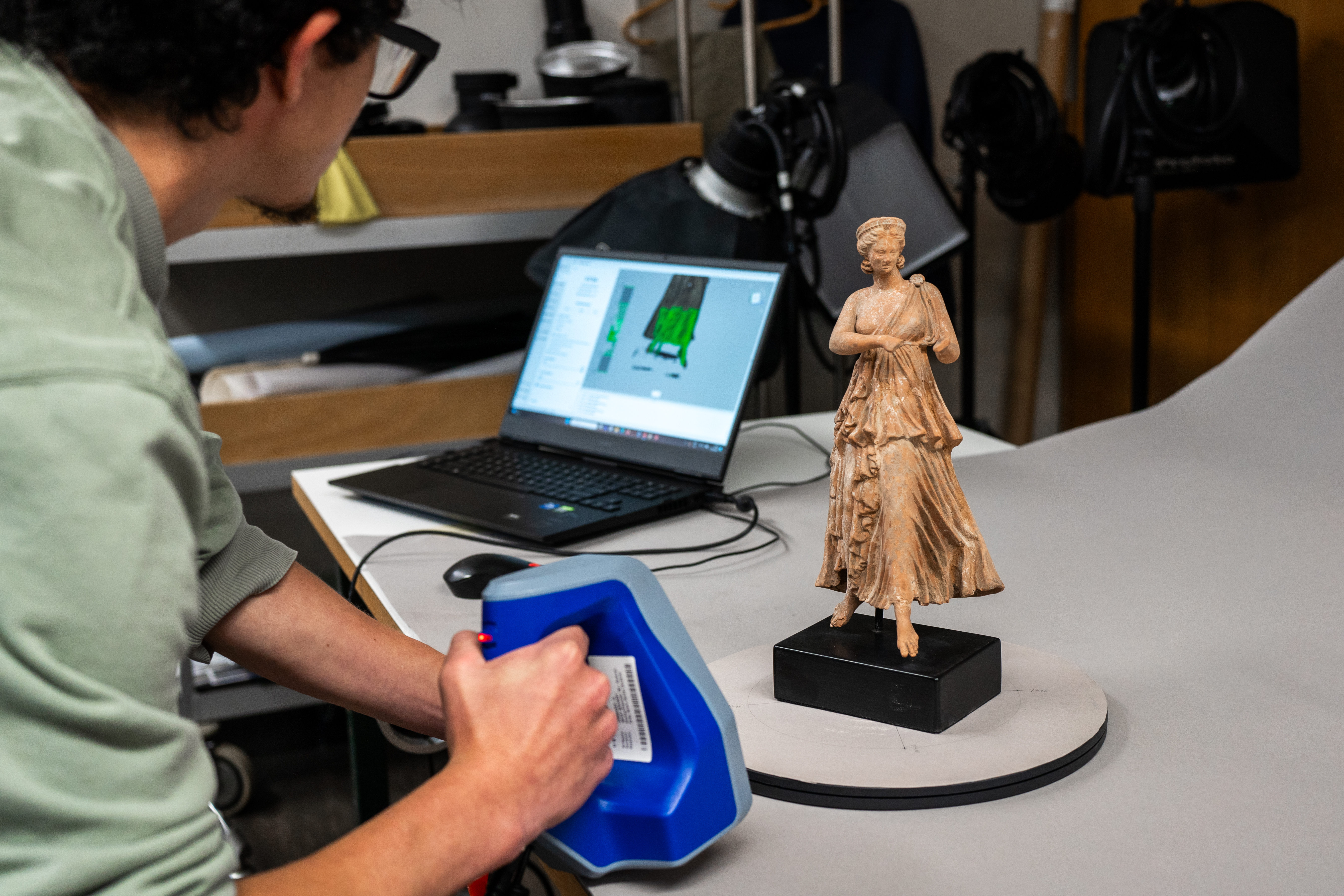 3D-Scan im Digital Visualisation Lab, Institut für Archäologie, UZH